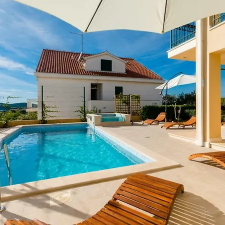 Vila Mimoza Milna  Exterior foto