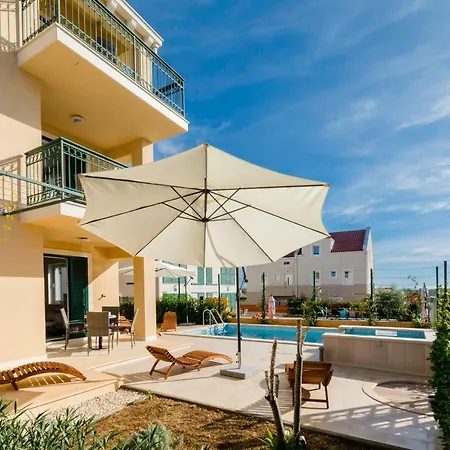 Vila Mimoza Milna  Exterior foto